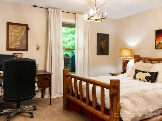 77 E Lake Dr East Lake Drive #18 Fairview, NC 28730
