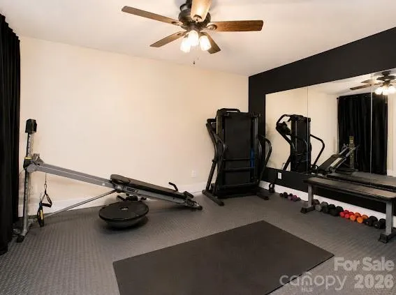 77 E Lake Dr East Lake Drive #18 Fairview, NC 28730
