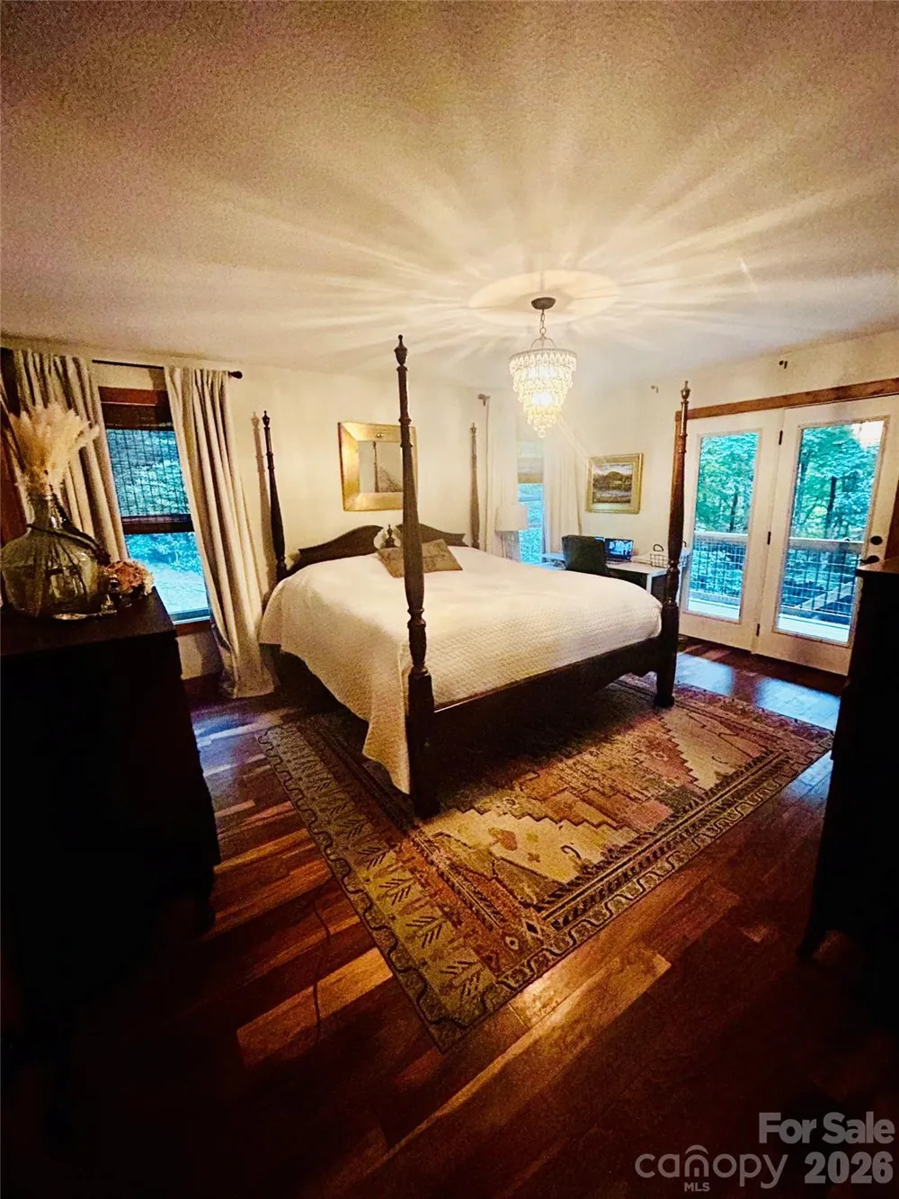 77 E Lake Dr East Lake Drive #18 Fairview, NC 28730