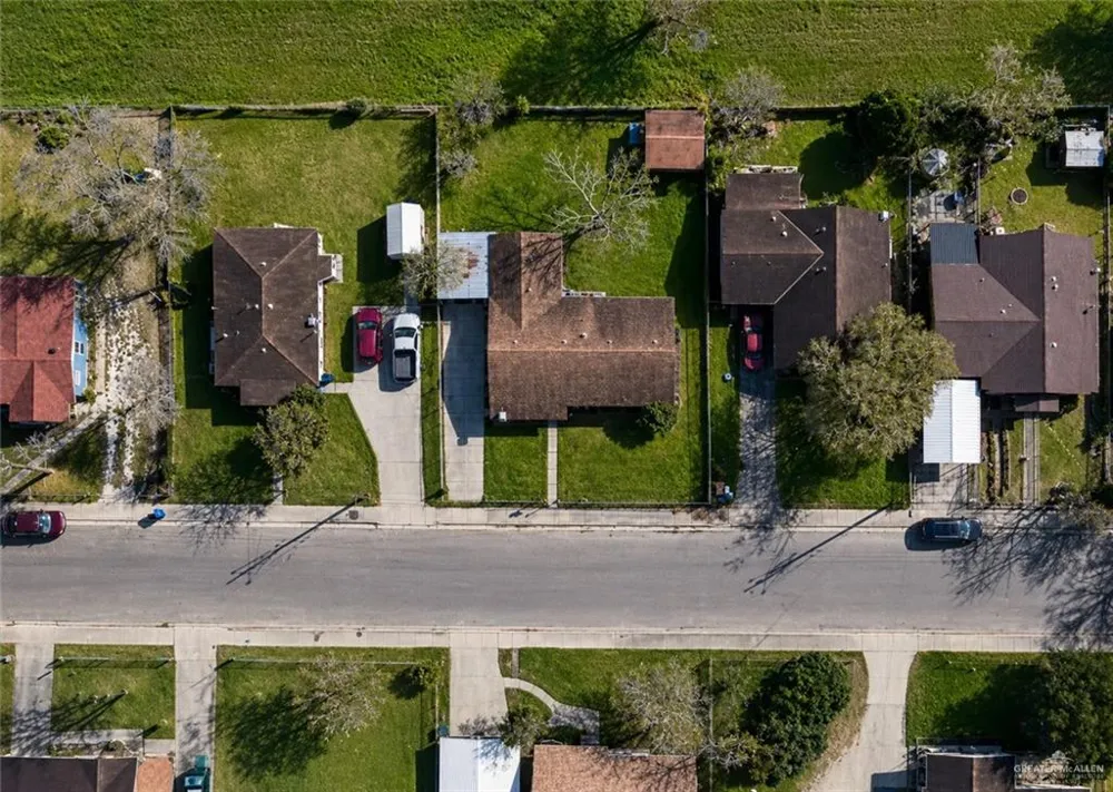 1001 Laredo Street Sinton, TX 78387