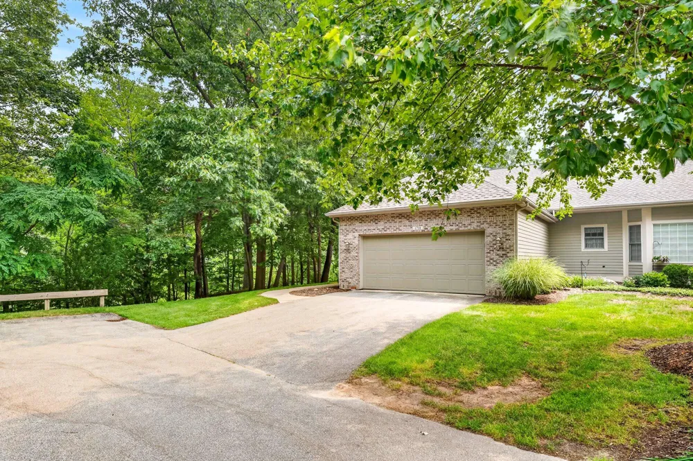 1718 Big Timber Court NE Grand Rapids, MI 49505