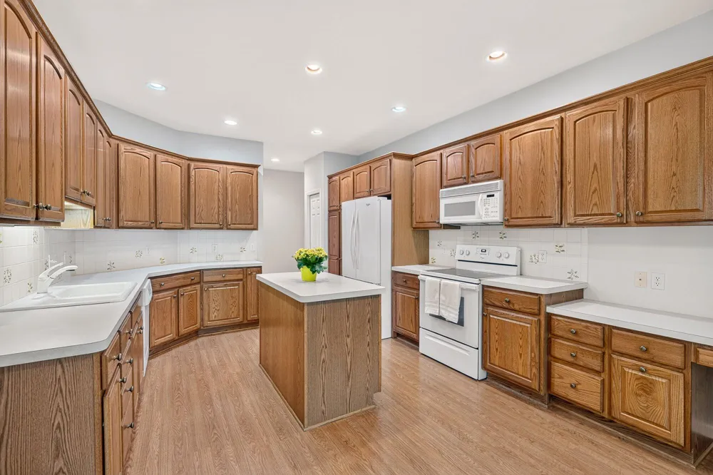 1718 Big Timber Court NE Grand Rapids, MI 49505