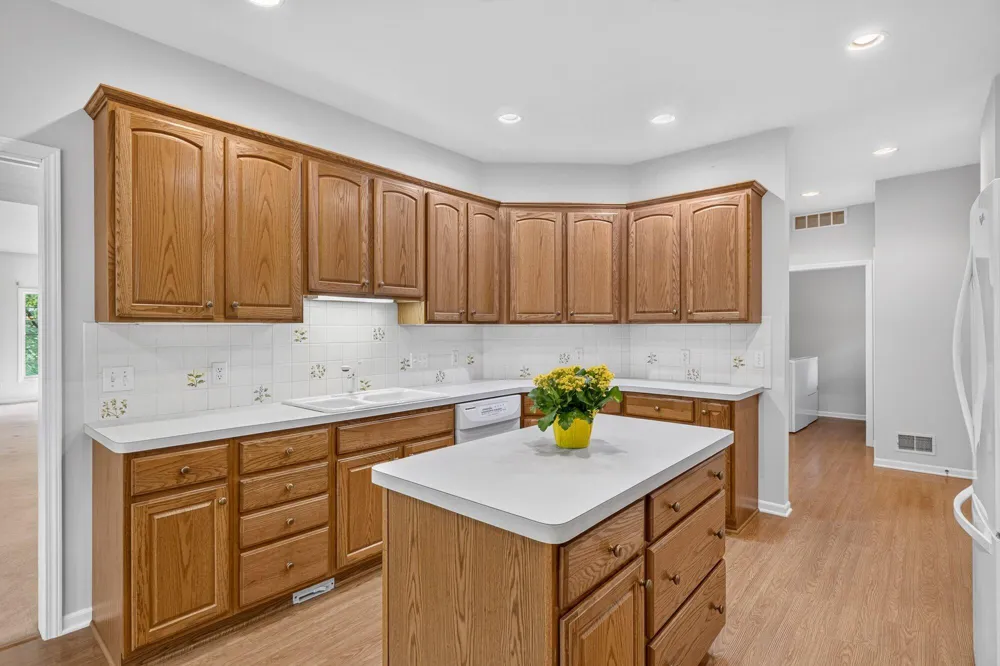 1718 Big Timber Court NE Grand Rapids, MI 49505