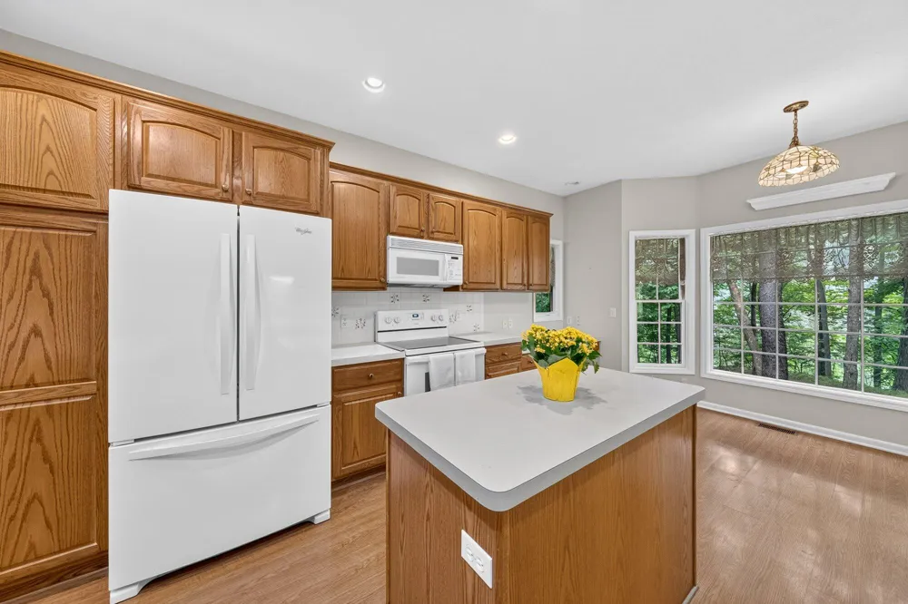1718 Big Timber Court NE Grand Rapids, MI 49505