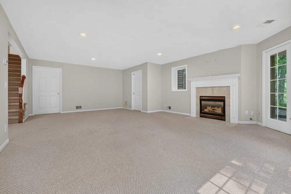 1718 Big Timber Court NE Grand Rapids, MI 49505