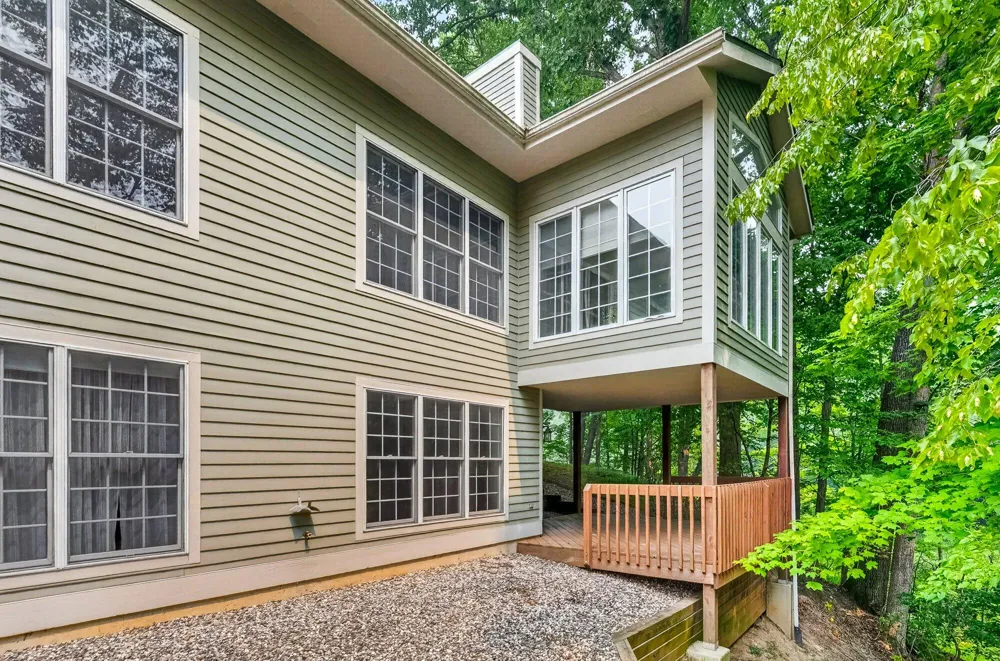 1718 Big Timber Court NE Grand Rapids, MI 49505