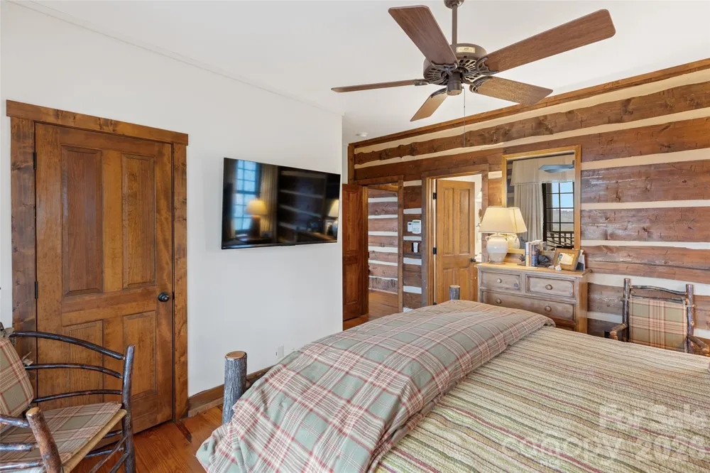 1213 Lost Valley Road Scaly Mountain, NC 28775