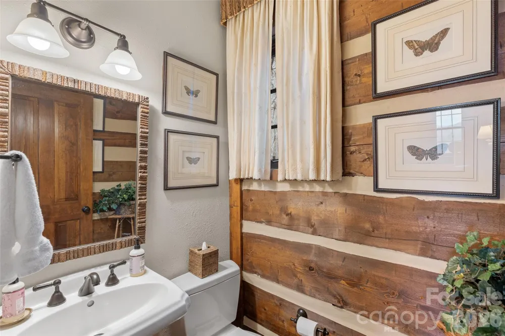 1213 Lost Valley Road Scaly Mountain, NC 28775