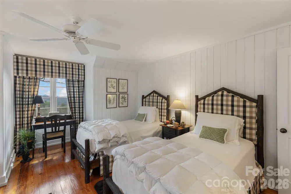 1213 Lost Valley Road Scaly Mountain, NC 28775