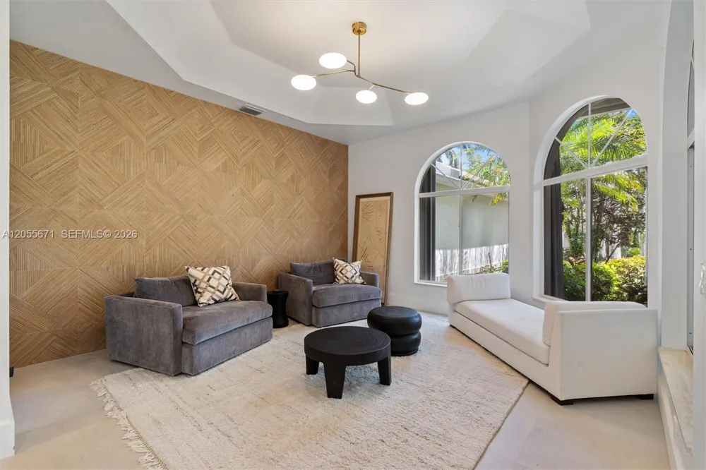 2499 Princeton Ct Weston, FL 33327