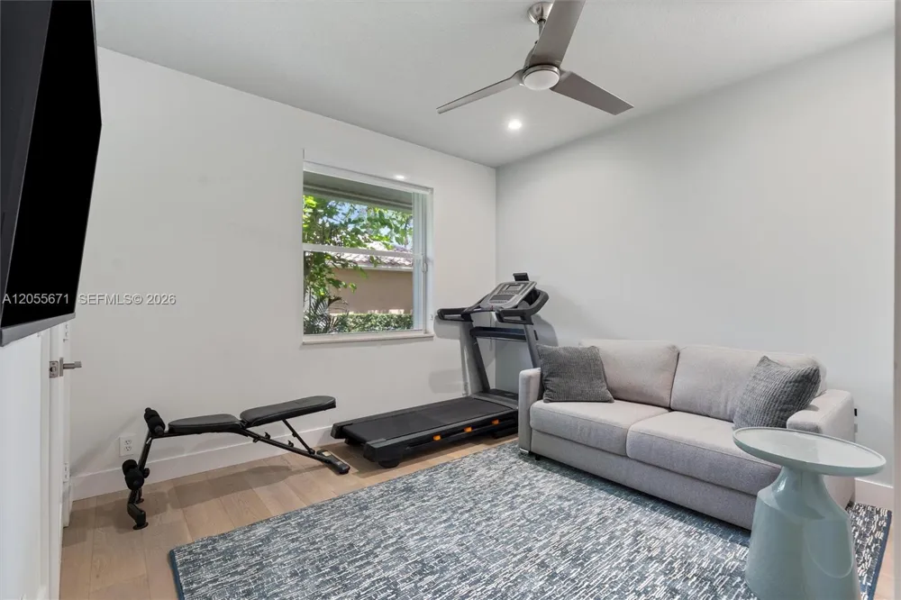 2499 Princeton Ct Weston, FL 33327