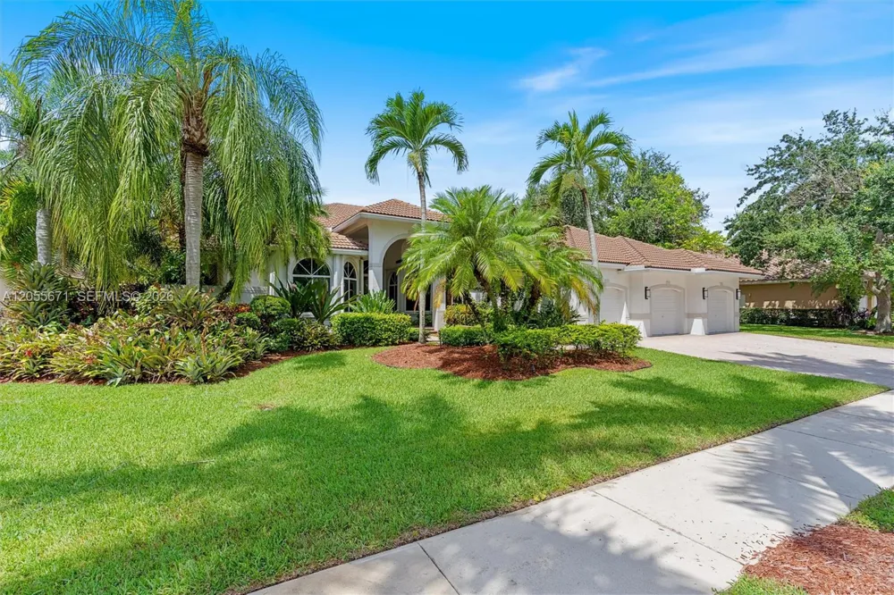 2499 Princeton Ct Weston, FL 33327