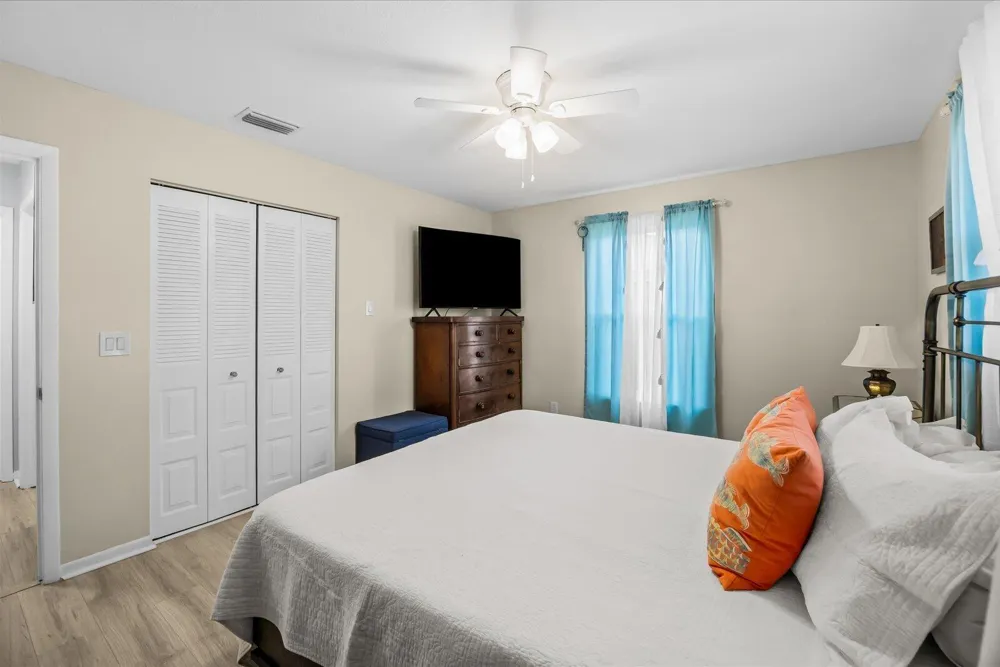 215 19th Avenue Vero Beach, FL 32962