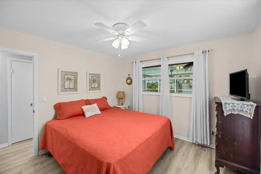 215 19th Avenue Vero Beach, FL 32962