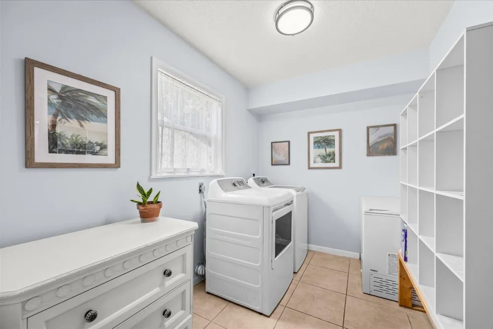 215 19th Avenue Vero Beach, FL 32962