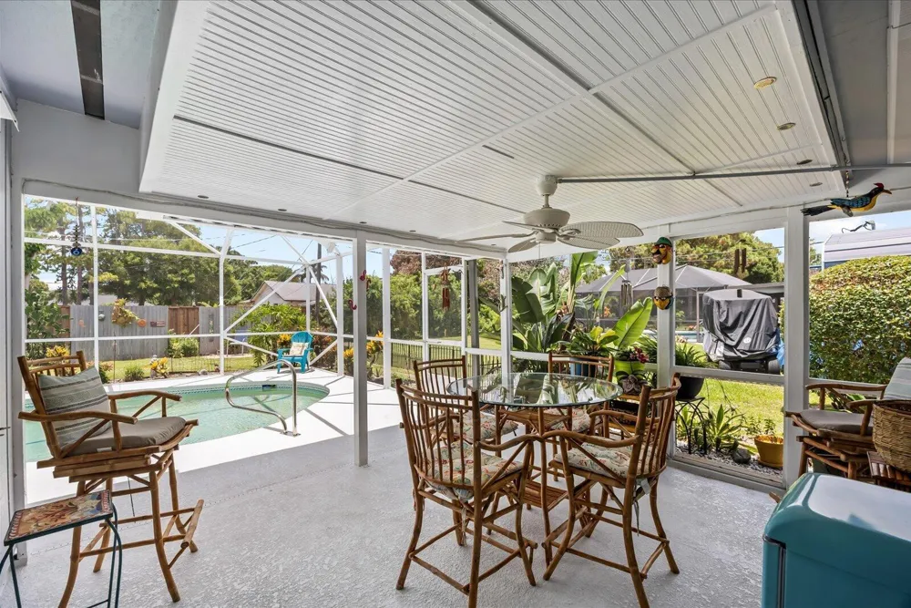 215 19th Avenue Vero Beach, FL 32962