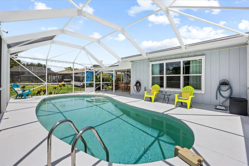 215 19th Avenue Vero Beach, FL 32962