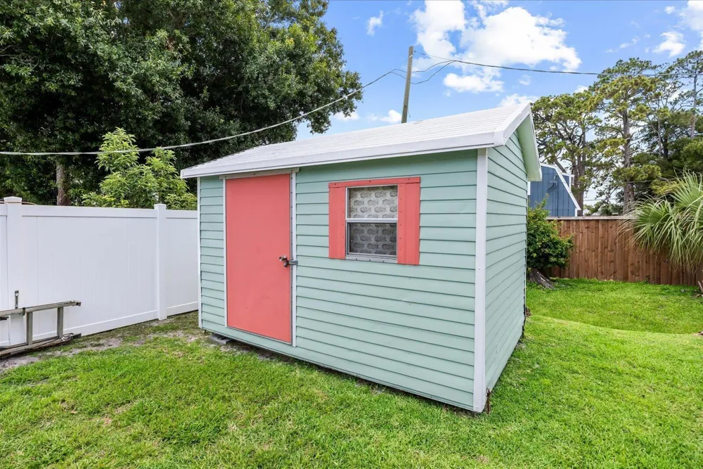 215 19th Avenue Vero Beach, FL 32962