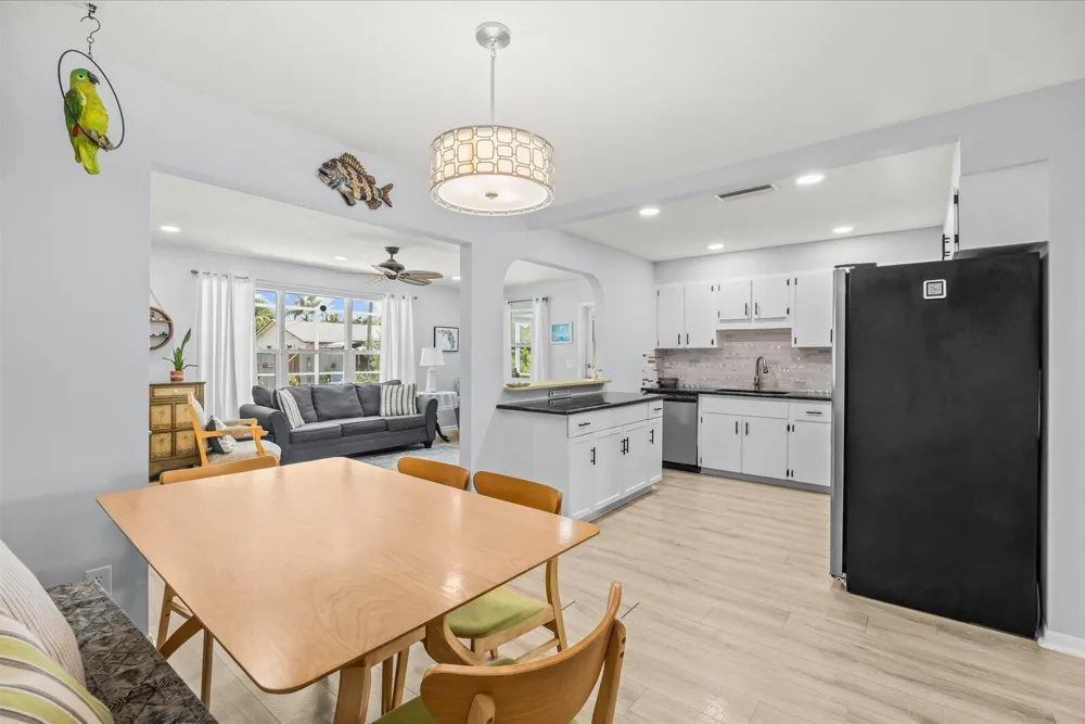 215 19th Avenue Vero Beach, FL 32962