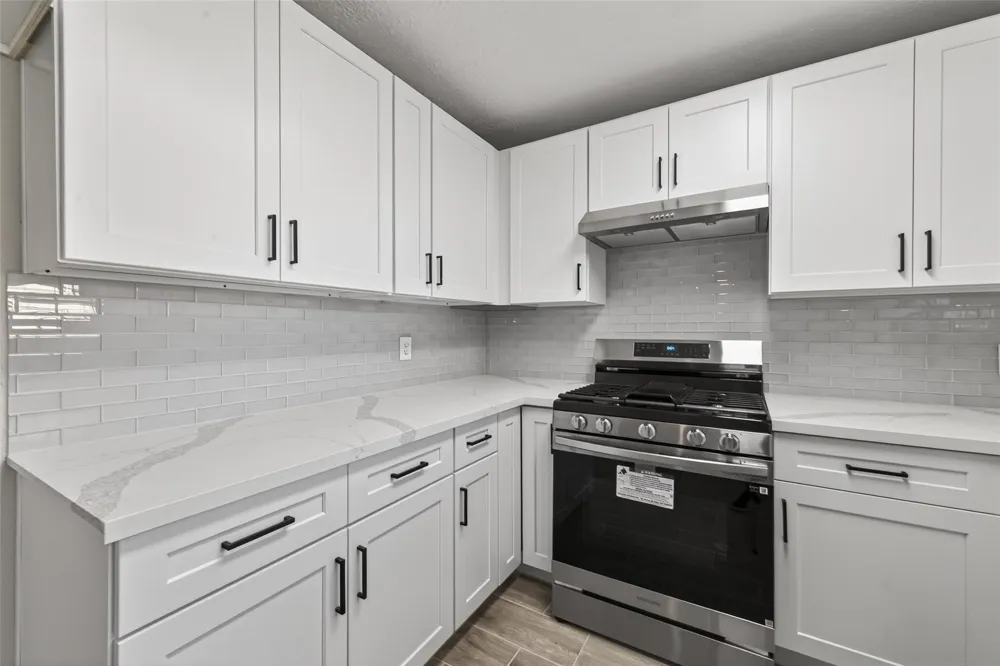 6038 Greenmont Drive Houston, TX 77092