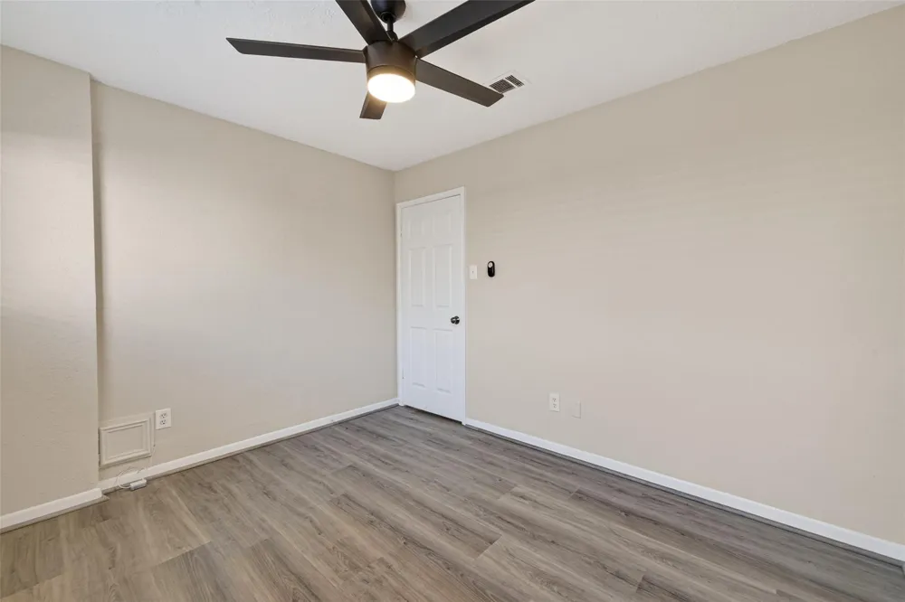6038 Greenmont Drive Houston, TX 77092
