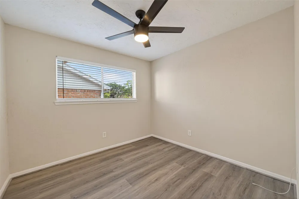 6038 Greenmont Drive Houston, TX 77092
