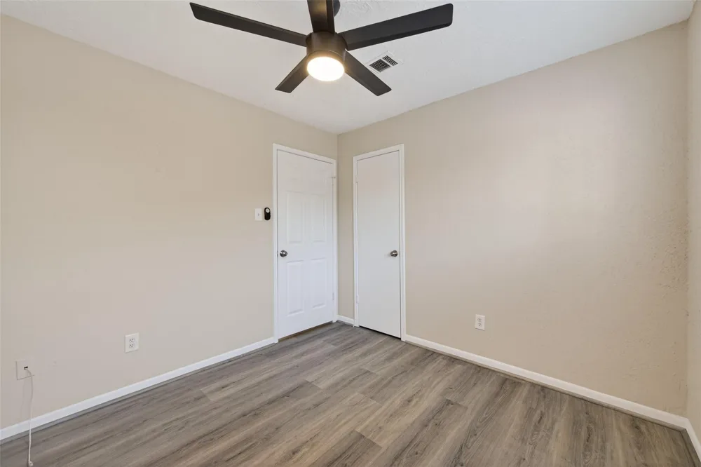 6038 Greenmont Drive Houston, TX 77092