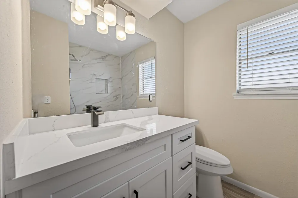 6038 Greenmont Drive Houston, TX 77092
