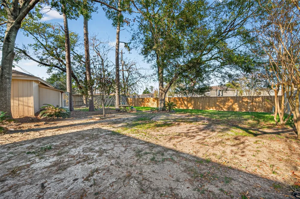 6038 Greenmont Drive Houston, TX 77092