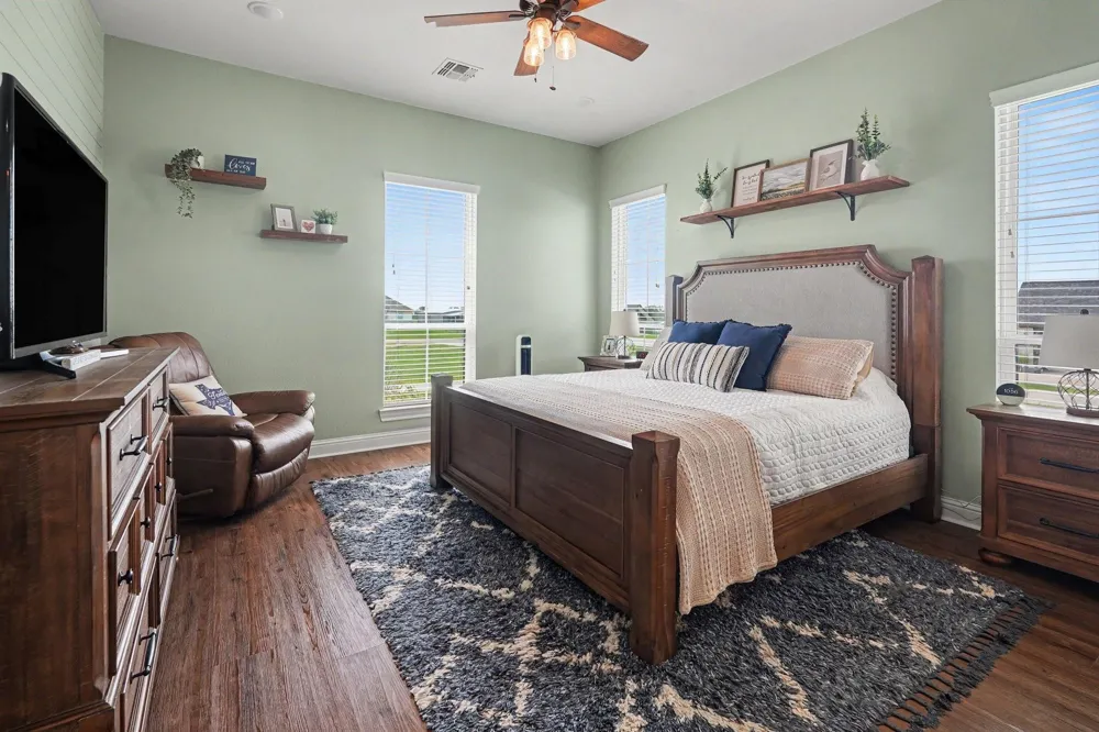 184 Randi Road Bellville, TX 77418