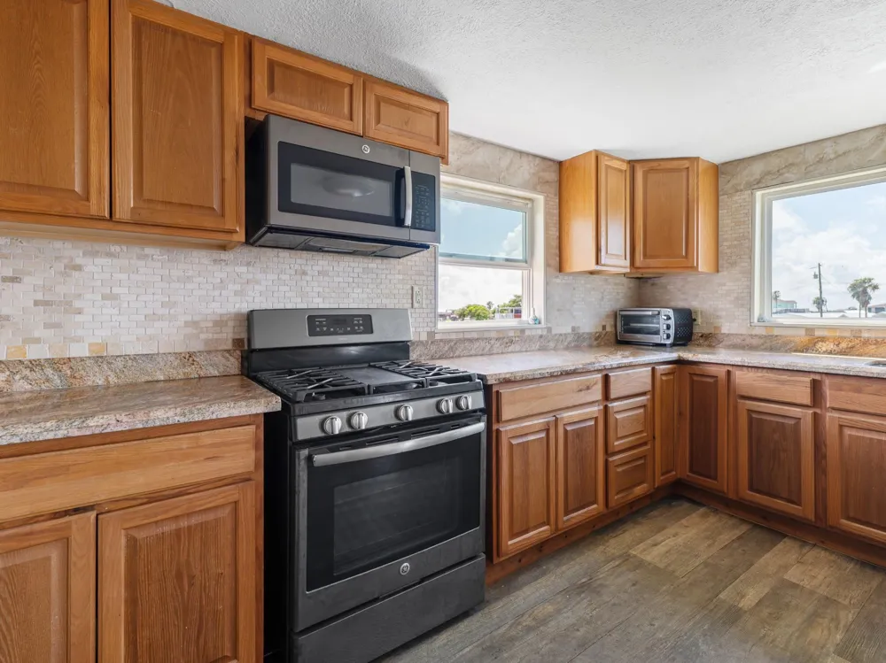 2238 County Road 201 Sargent, TX 77414