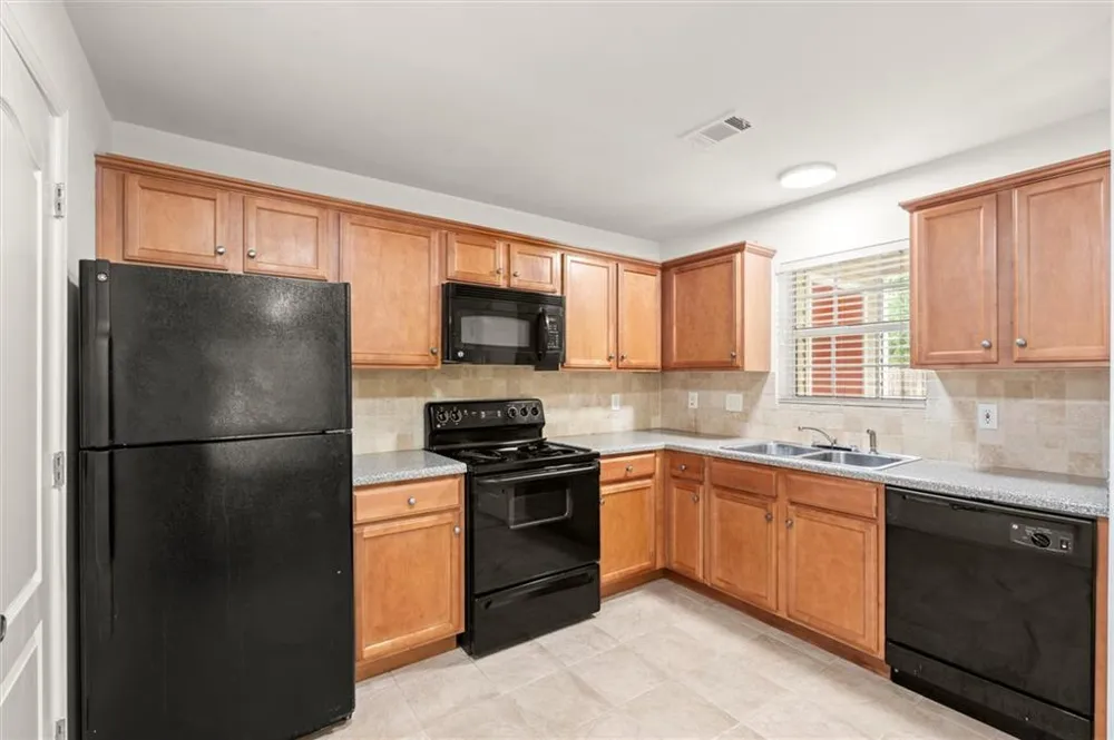 5058 Jonesboro Road #G49 Union City, GA 30291