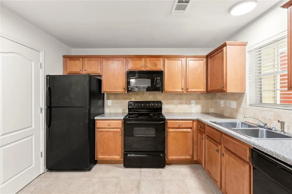5058 Jonesboro Road #G49 Union City, GA 30291