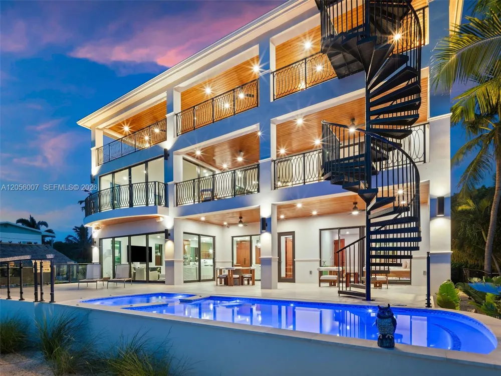 77350 Overseas Hwy Islamorada, FL 33036
