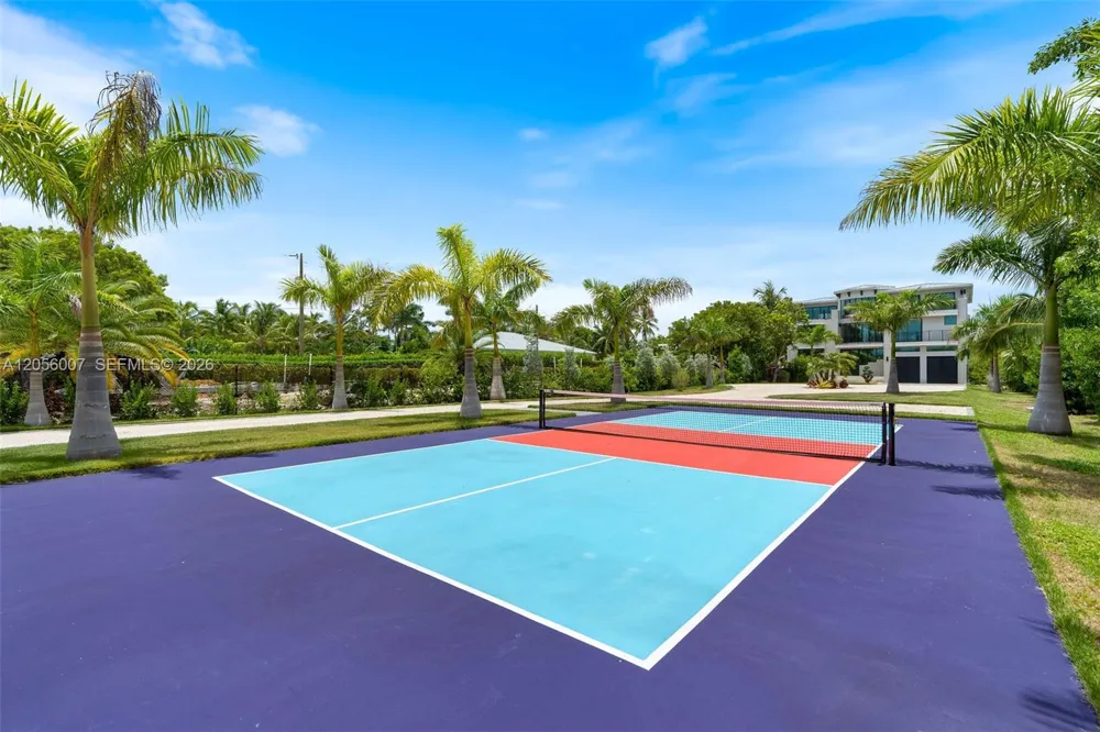 77350 Overseas Hwy Islamorada, FL 33036