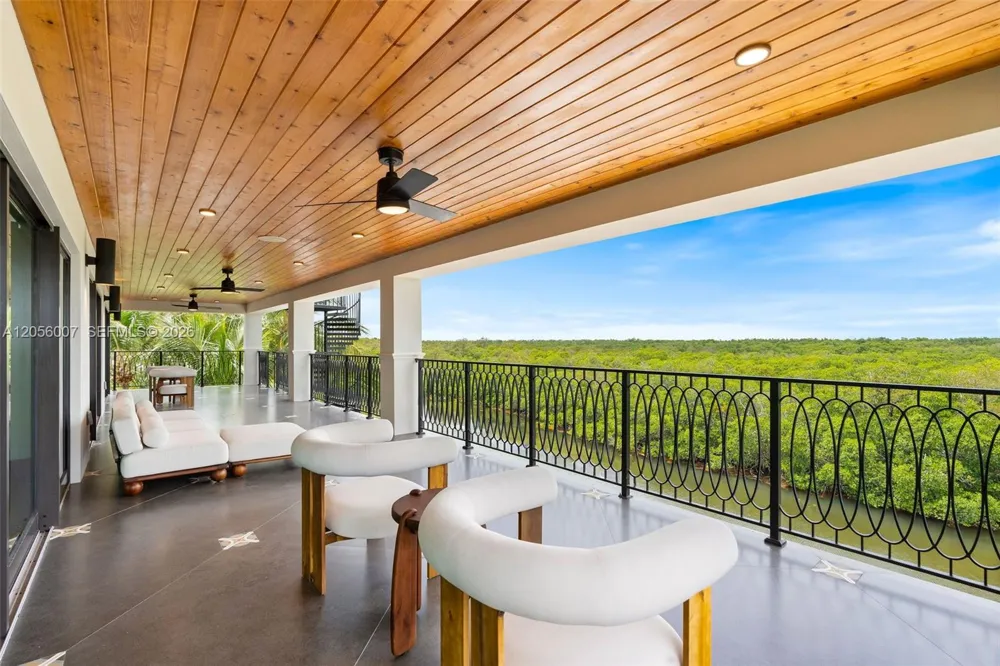 77350 Overseas Hwy Islamorada, FL 33036