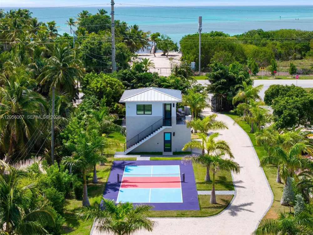 77350 Overseas Hwy Islamorada, FL 33036