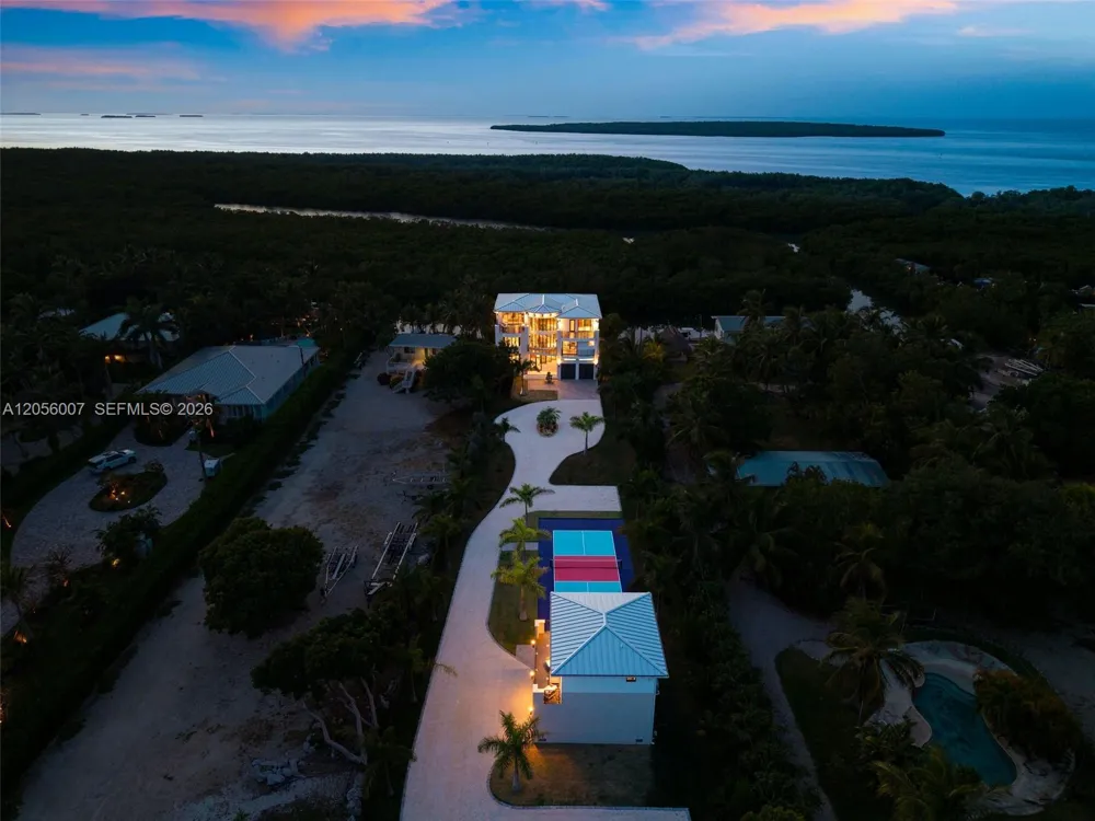 77350 Overseas Hwy Islamorada, FL 33036