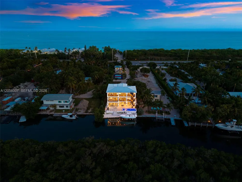 77350 Overseas Hwy Islamorada, FL 33036