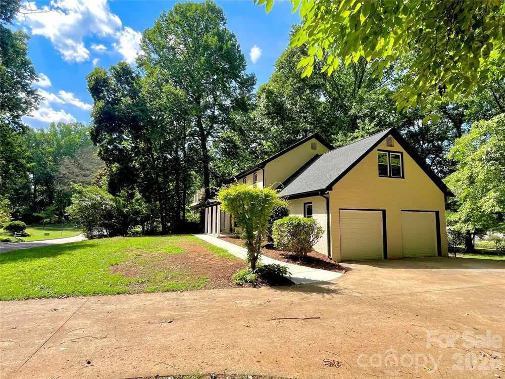 304 Travis Lane Salisbury, NC 28146