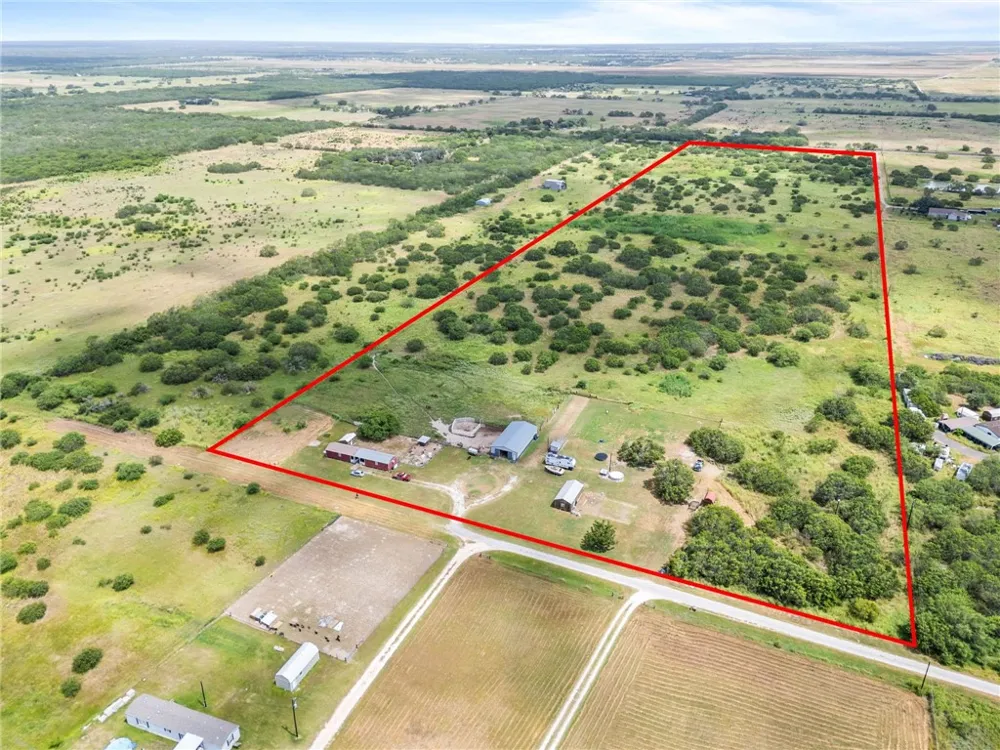 434 E County Road 2270 Riviera, TX 78379