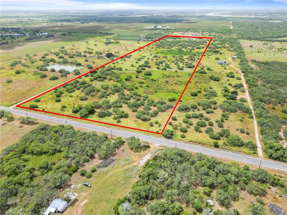 434 E County Road 2270 Riviera, TX 78379