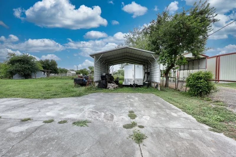 4005 Ridge Trail Dr. Robstown, TX 78380