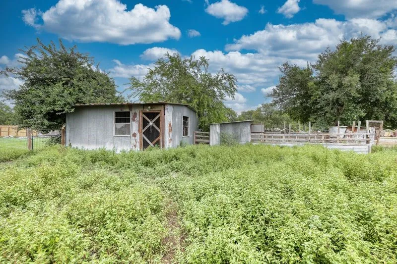 4005 Ridge Trail Dr. Robstown, TX 78380