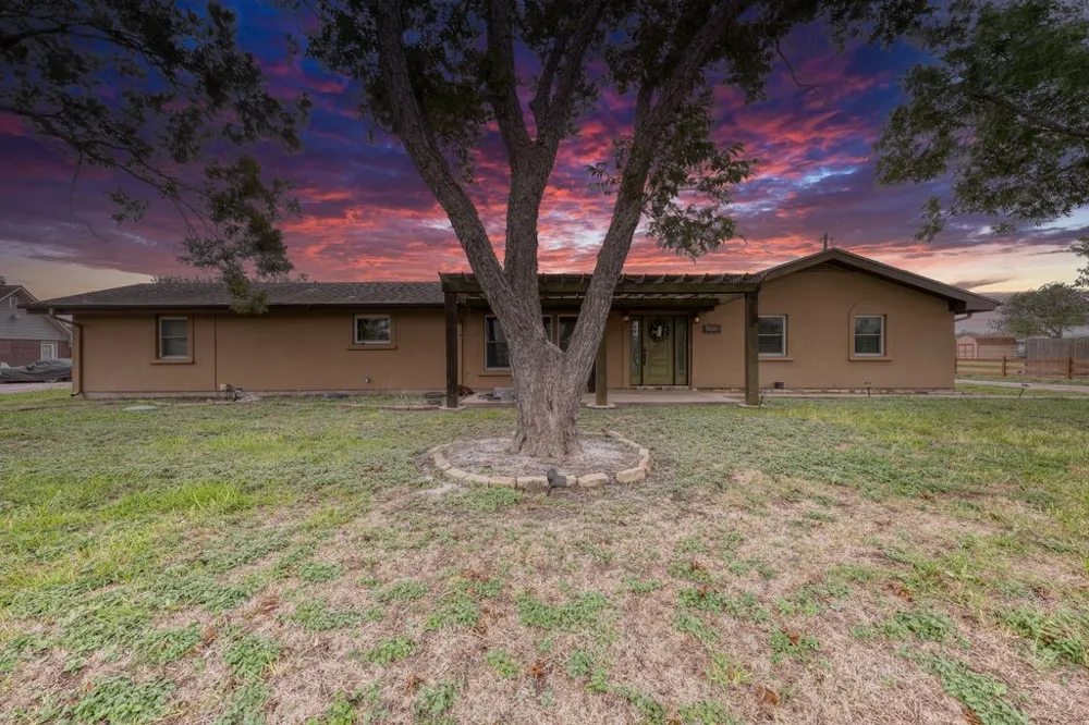 4005 Ridge Trail Dr. Robstown, TX 78380