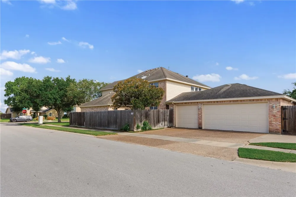 4534 Oso Parkway Corpus Christi, TX 78413