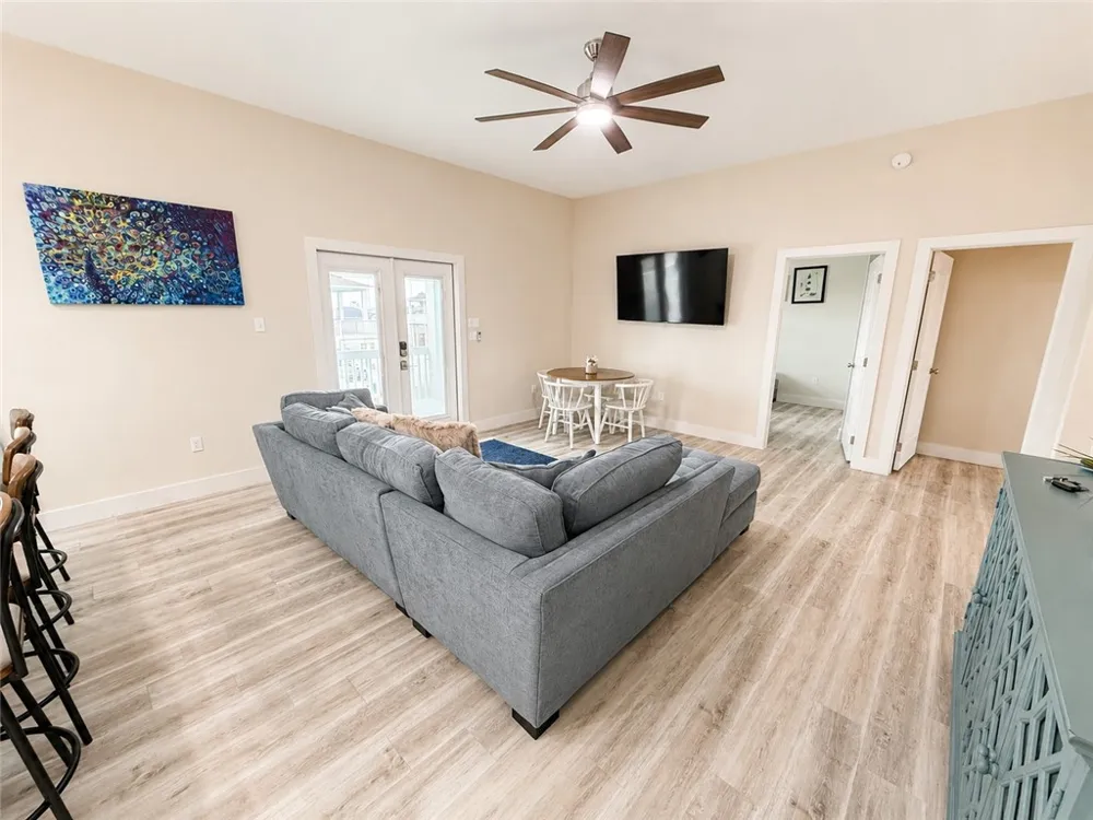 195 Paradise Drive Rockport, TX 78382