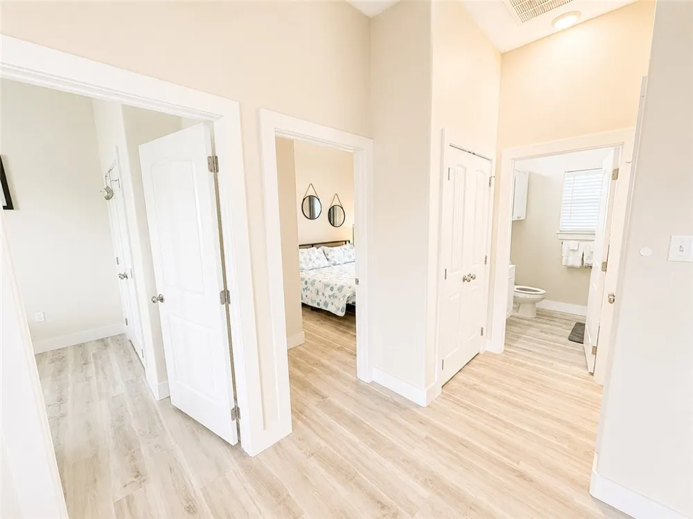 195 Paradise Drive Rockport, TX 78382