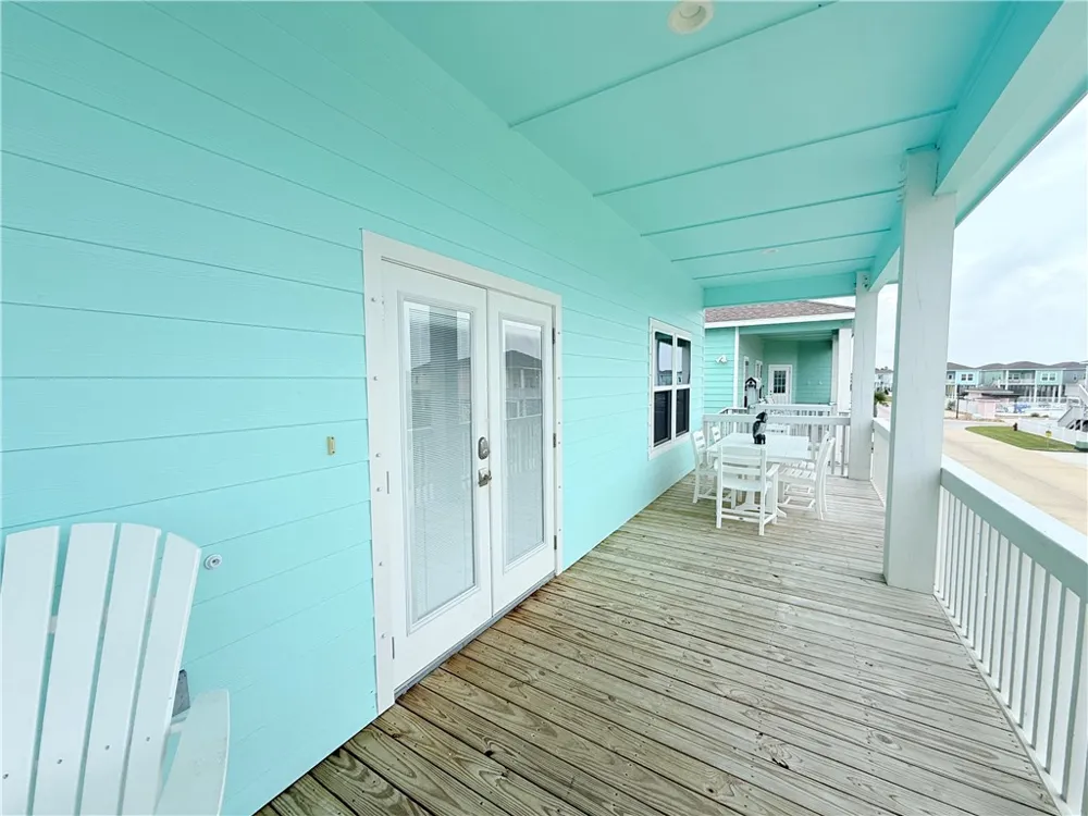 195 Paradise Drive Rockport, TX 78382