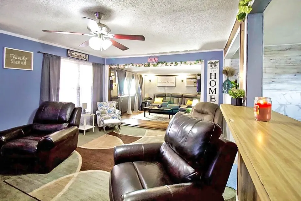 1013 E Hutchinson Street Beeville, TX 78102